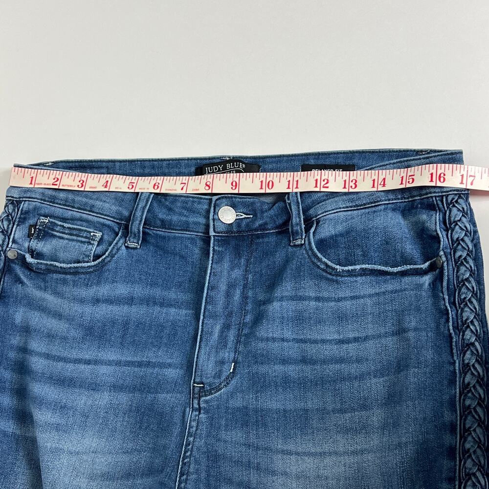 Judy Blue Relaxed Fit Jeans Medium Wash Stretch Denim Braided Size 32 - Picture 6 of 12